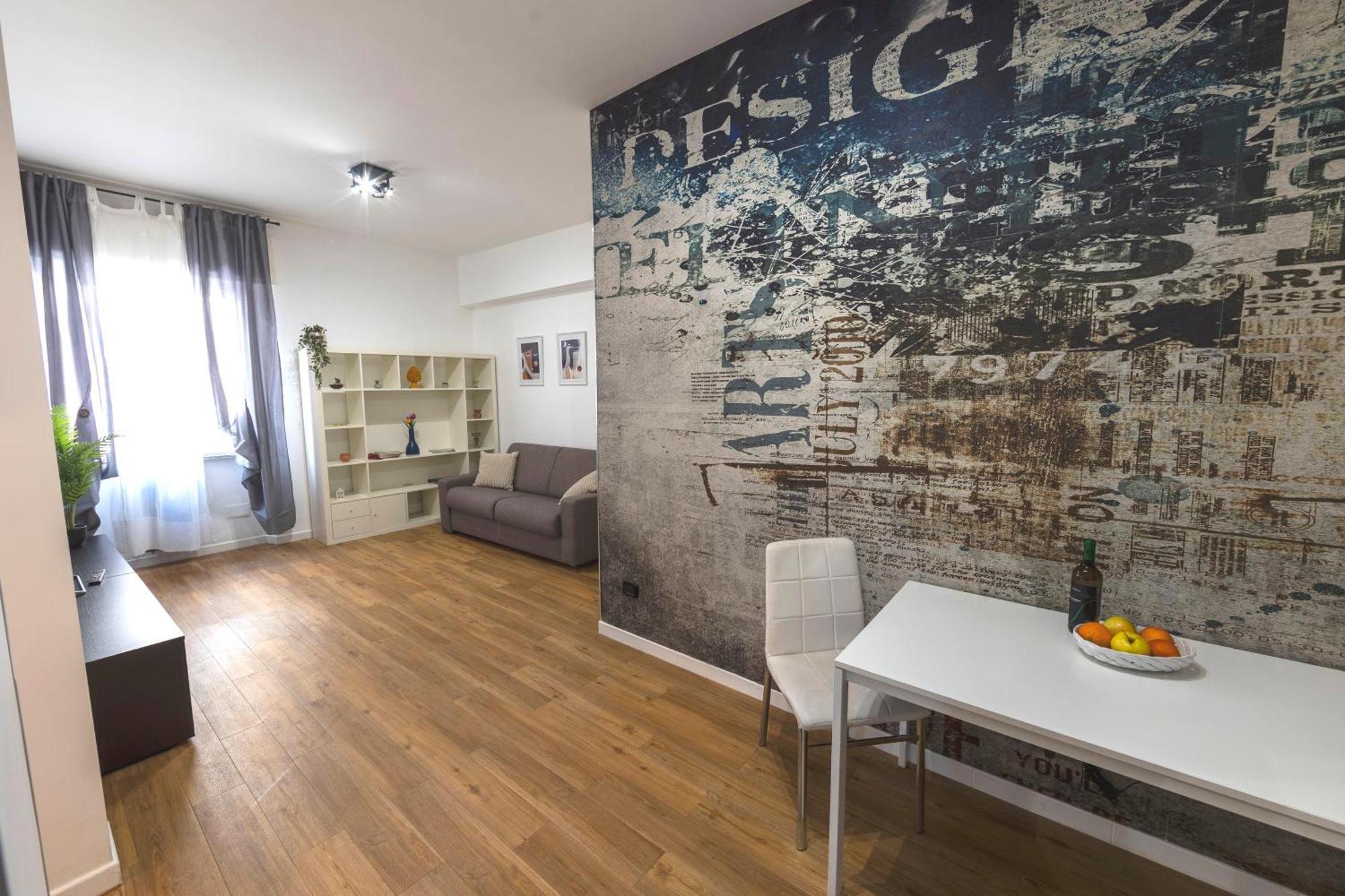 Liu Tiburtina In Appartamento